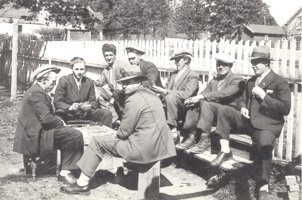 Pokerlag i Herdahlsgården 1941 1
